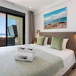 Luxury House With Jacuzzi And Wellness Centre, Hus 16 וילה *